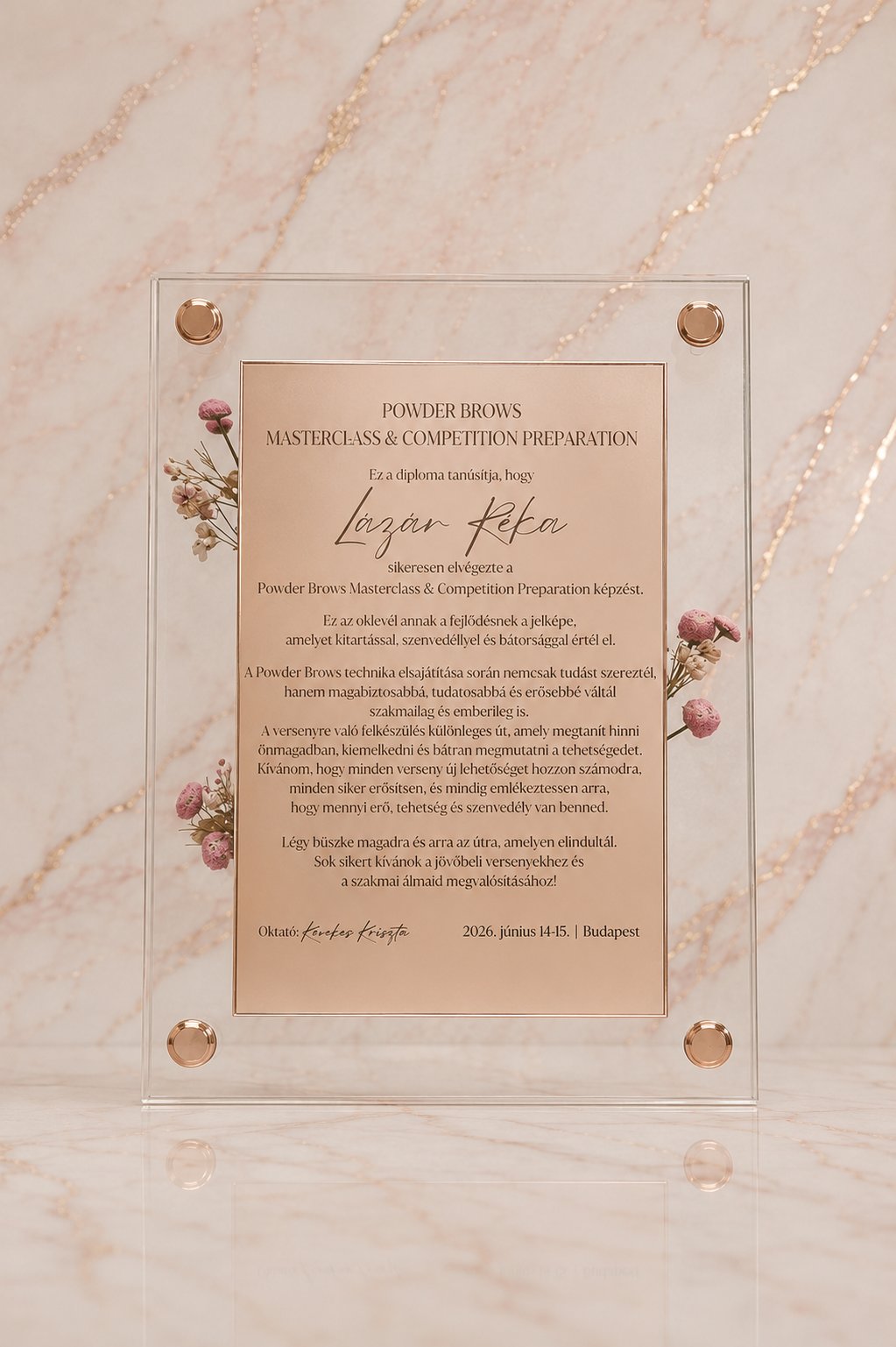 Diplomă plexiglass auriu gravat cu bază transparentă